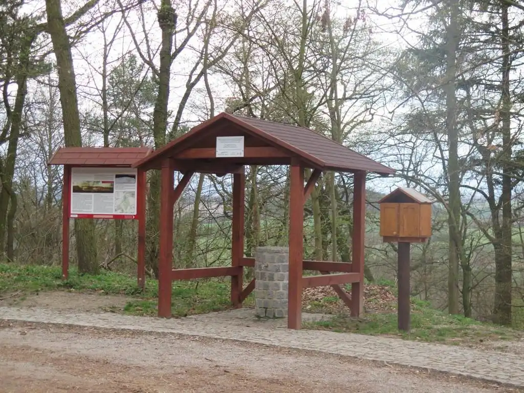 Otava.fun - společný projekt měst Sušice, Horažďovice, Strakonice a Písek. Naučná stezka Velké Hydčice - Hrad Prácheň: Za krásami historie  a přírody