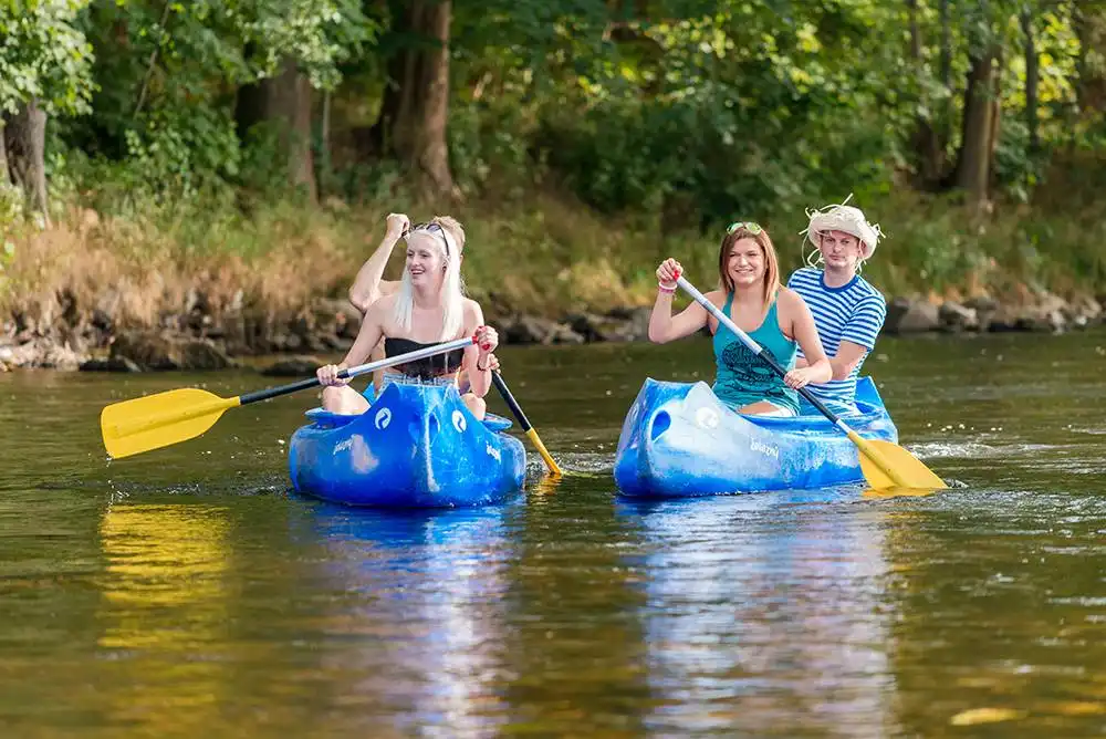 Kemp Sušice: Začátek dobrodružné cesty na lodi