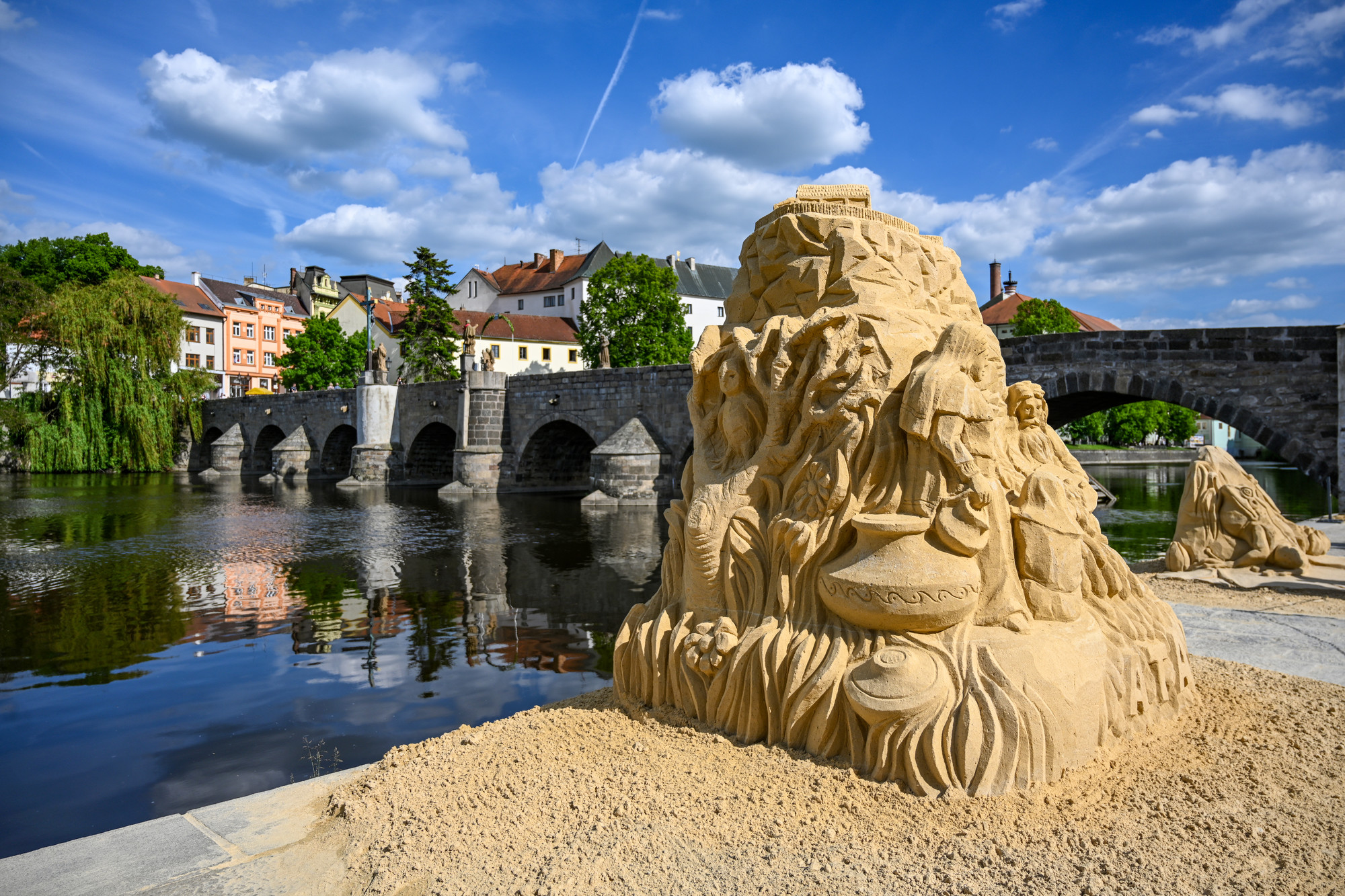 Otava.fun - společný projekt měst Sušice, Horažďovice, Strakonice a Písek. Sochy z písku v Písku - 20 let